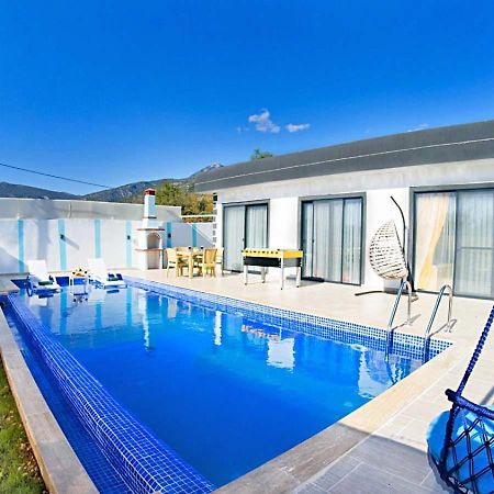 Villa Elif Uezuemlue Kas Exterior photo